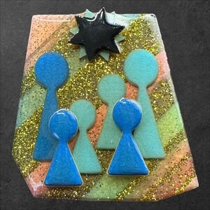 HTF Lucinda‎ People Pins Brooch Multicolor Nativity Scene Star Glitter Resin